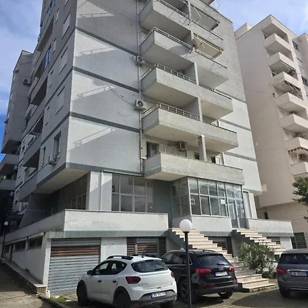 Swiss - 2 Bedrooms *
