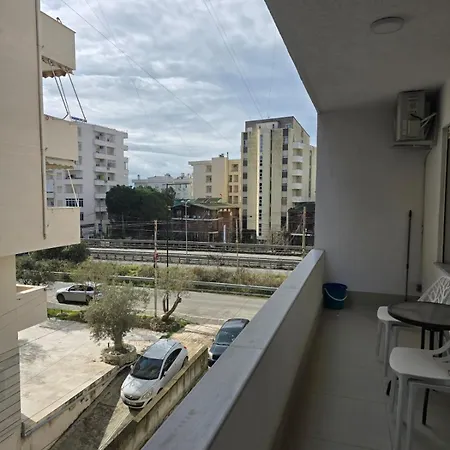 アパート Swiss - 2 Bedrooms ドゥラス