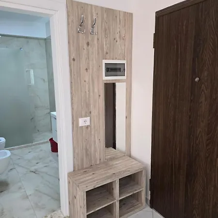 Swiss - 2 Bedrooms アパート