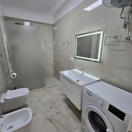 Swiss - 2 Bedrooms アパート *