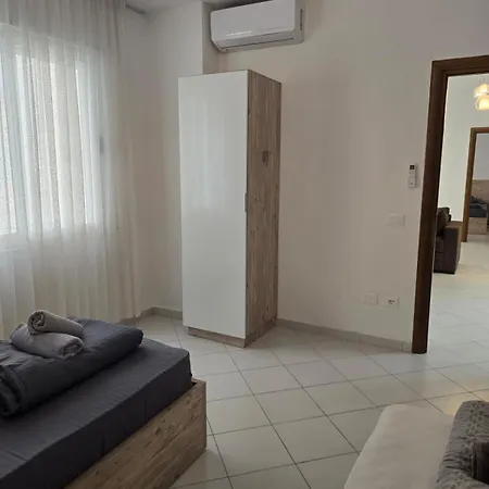 Swiss - 2 Bedrooms *